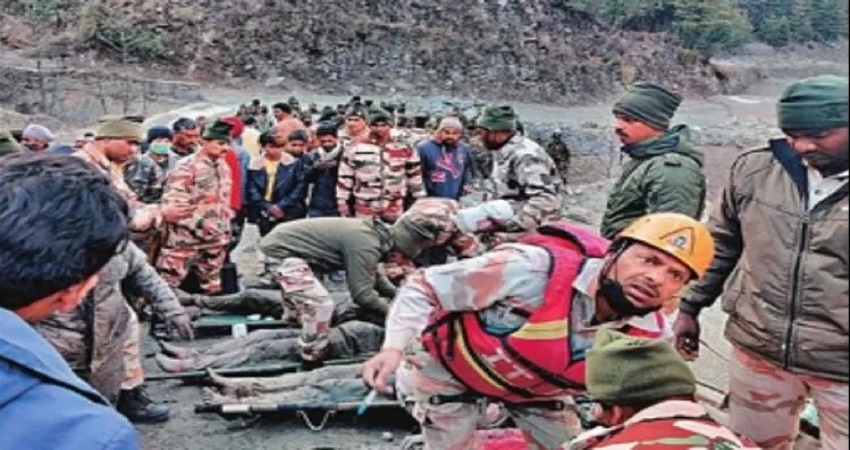 UP में गंगा किनारे के इलाके में 1000 कि.मी. तक किया गया high alert, सरकार बनाए हुए है नजर UP में गंगा किनारे के इलाके में 1000 कि.मी. तक किया गया high alert, सरकार बनाए हुए है नजर
